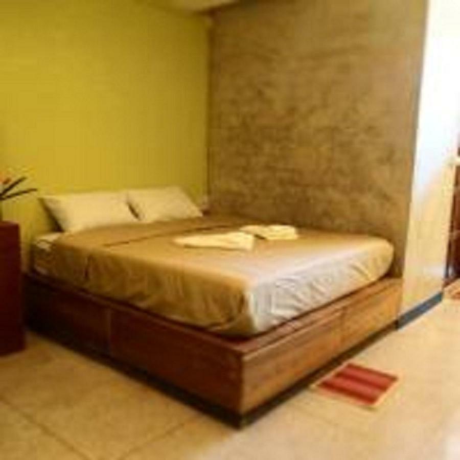 At Phra Sing Hotel Chiang Mai Bagian luar foto